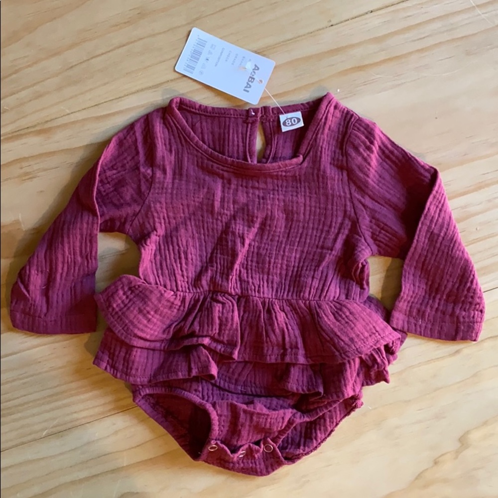 New with tags baby girl bodysuit